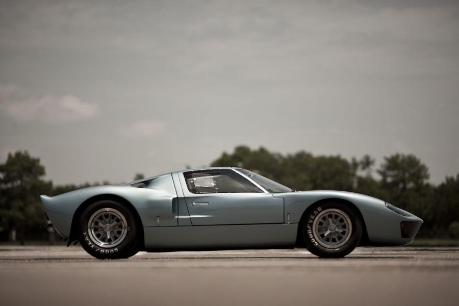  Ford GT40 1966 года  (фото 2 из 6)